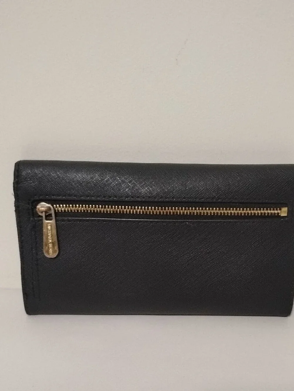 Michael Kors compact leather