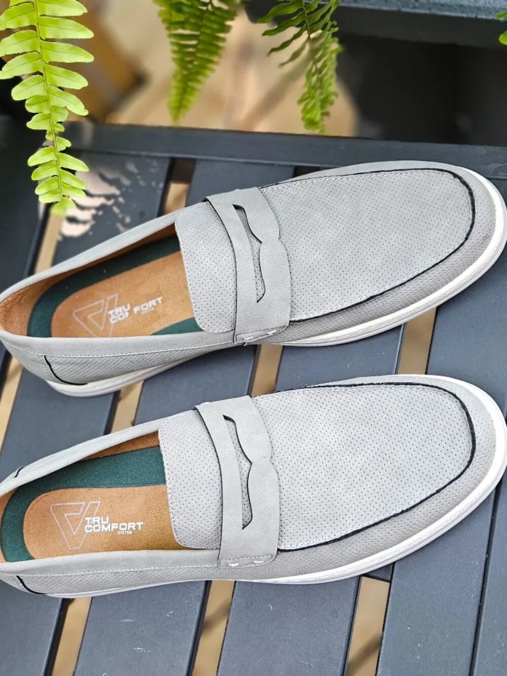 Vance Co. Footwear its almond