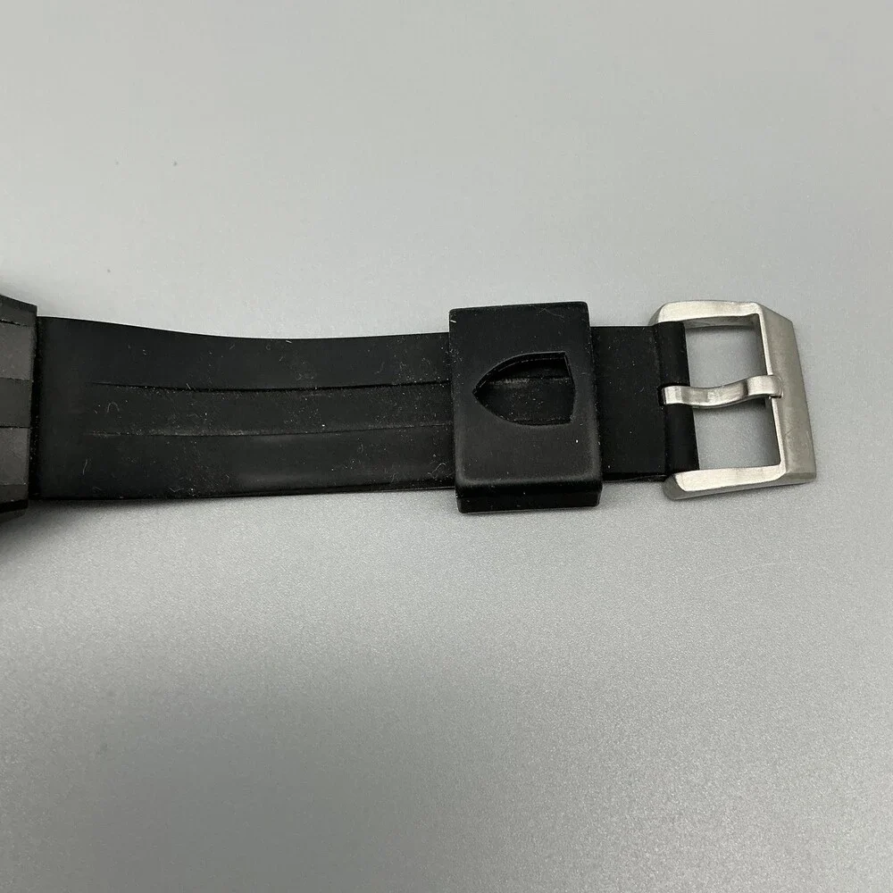 Scuderia Ferrari Mens Watch 42mm Black Dial Rubber Strap Date Logo New Battery