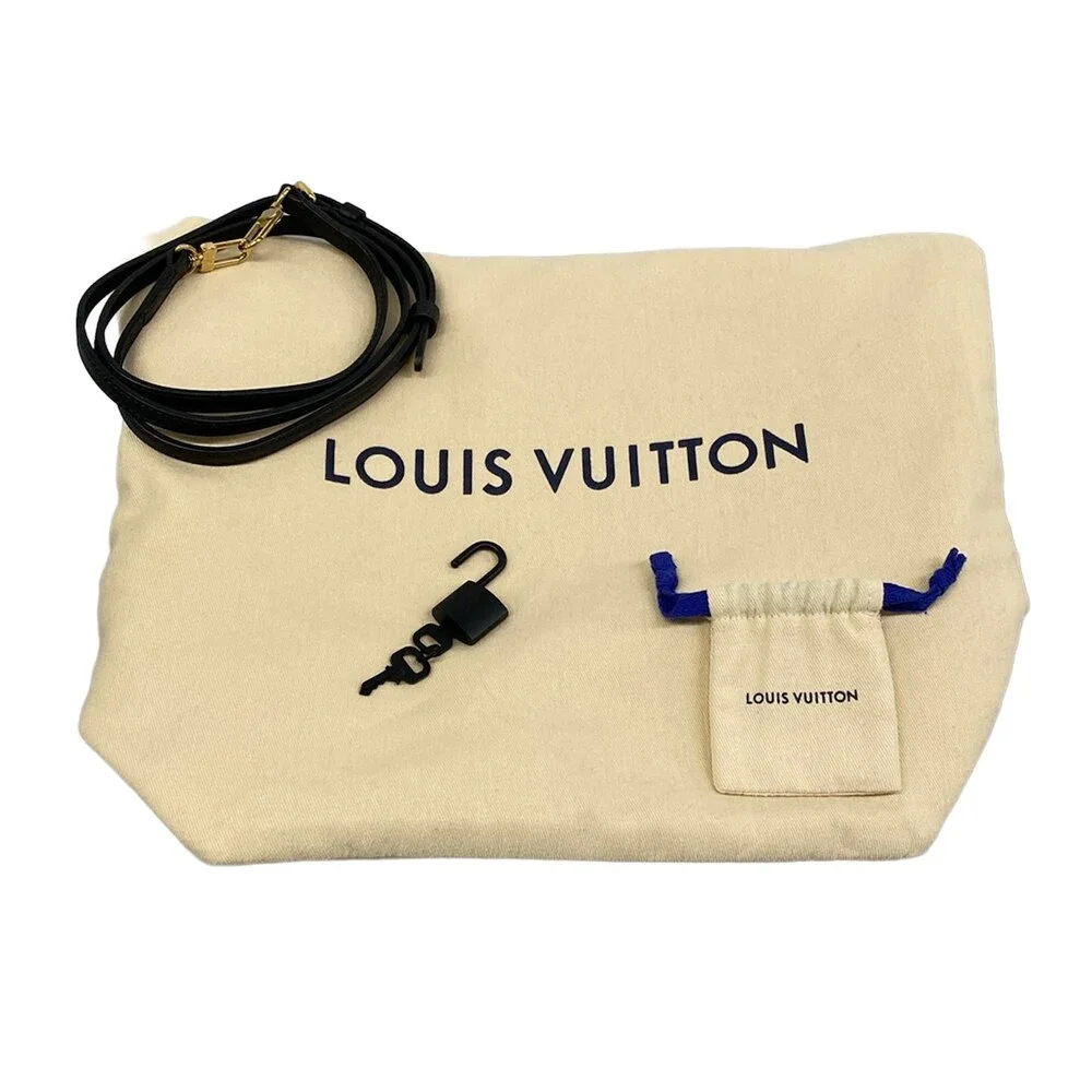 Louis Vuitton Petite Boite Chapeau Epi Handbag