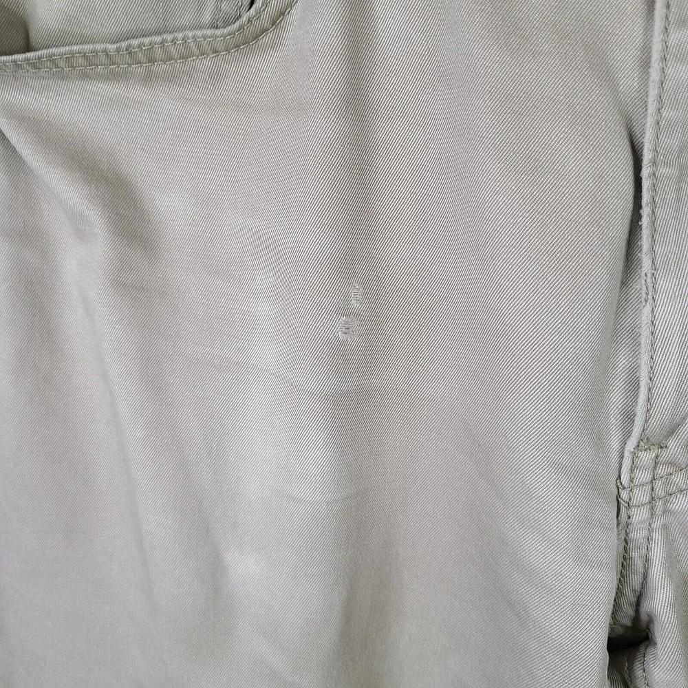 Levis Jeans Mens 34x30 (36x30) Beige 541‎ Straight Distressed Zip Fly Stretch