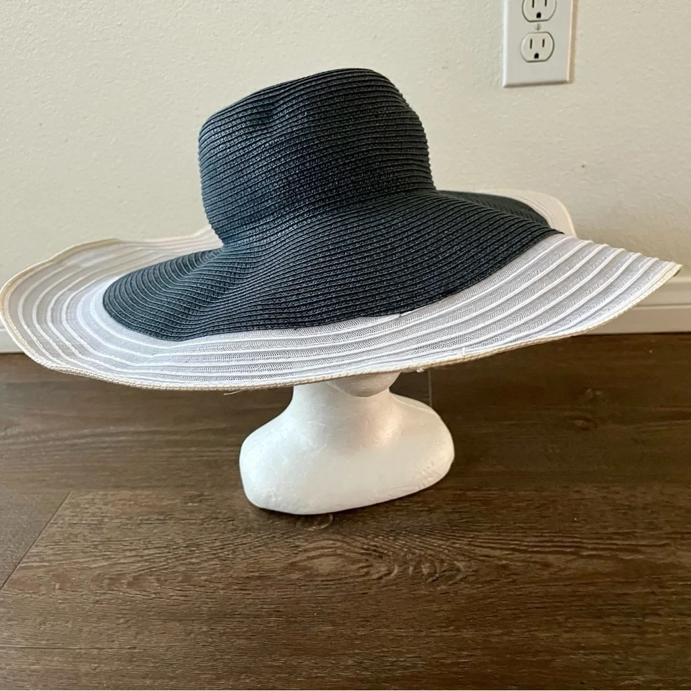 Lauren Ralph Lauren Wide Brim Sun Beach Hat