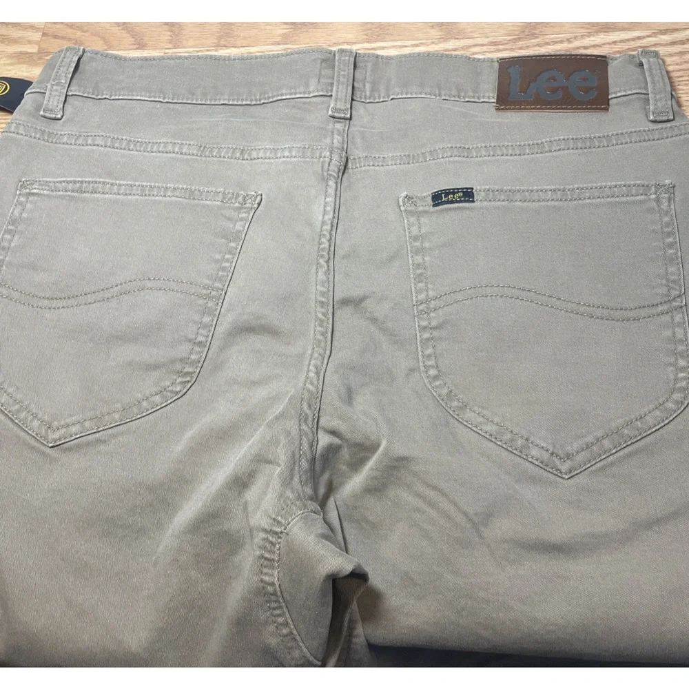 Lee Men's Cougar Regular Fit Straight Leg 5-Pocket Twill Pants Size 36x32 NEW