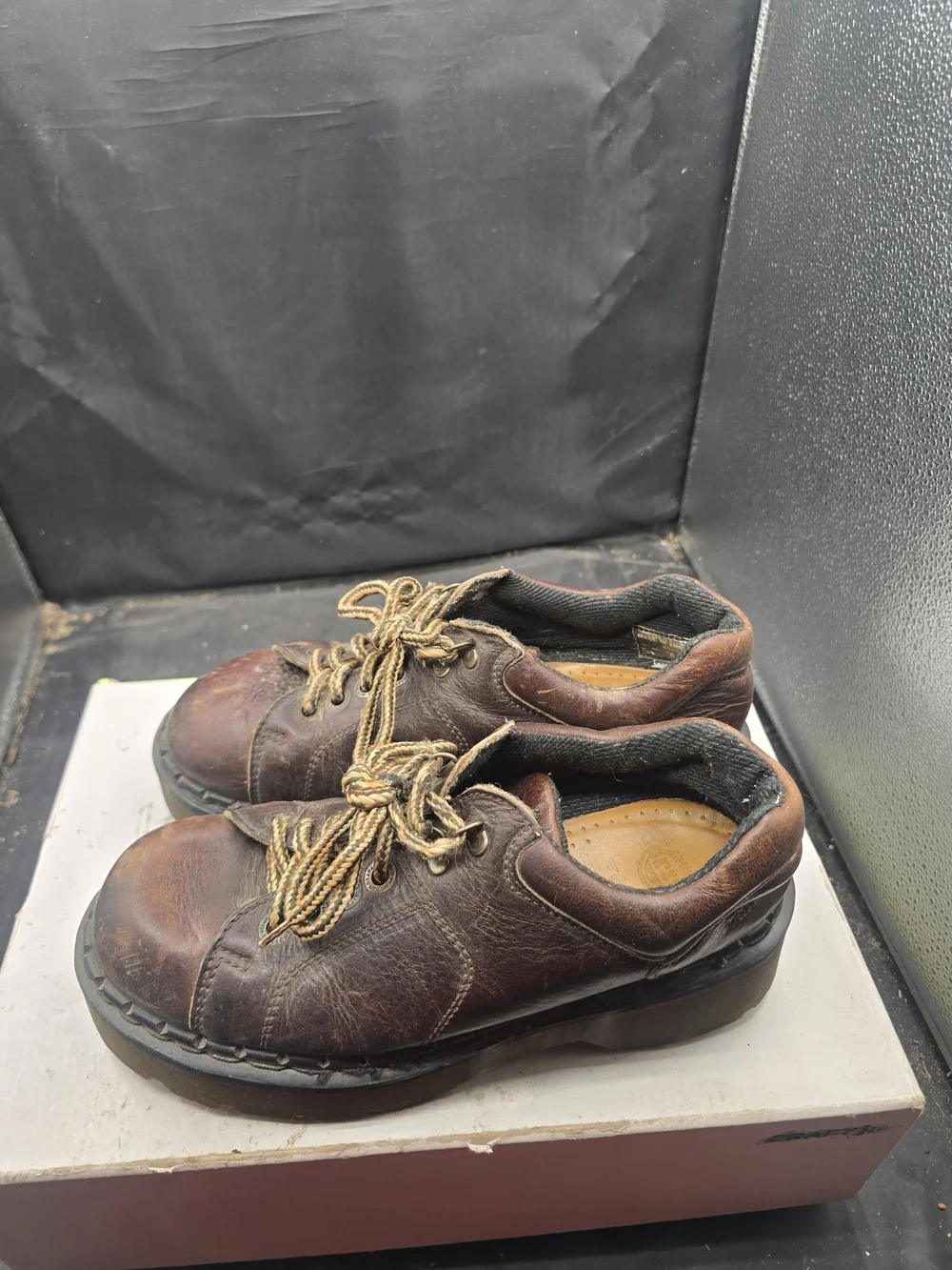 Dr. Martens martens versatile