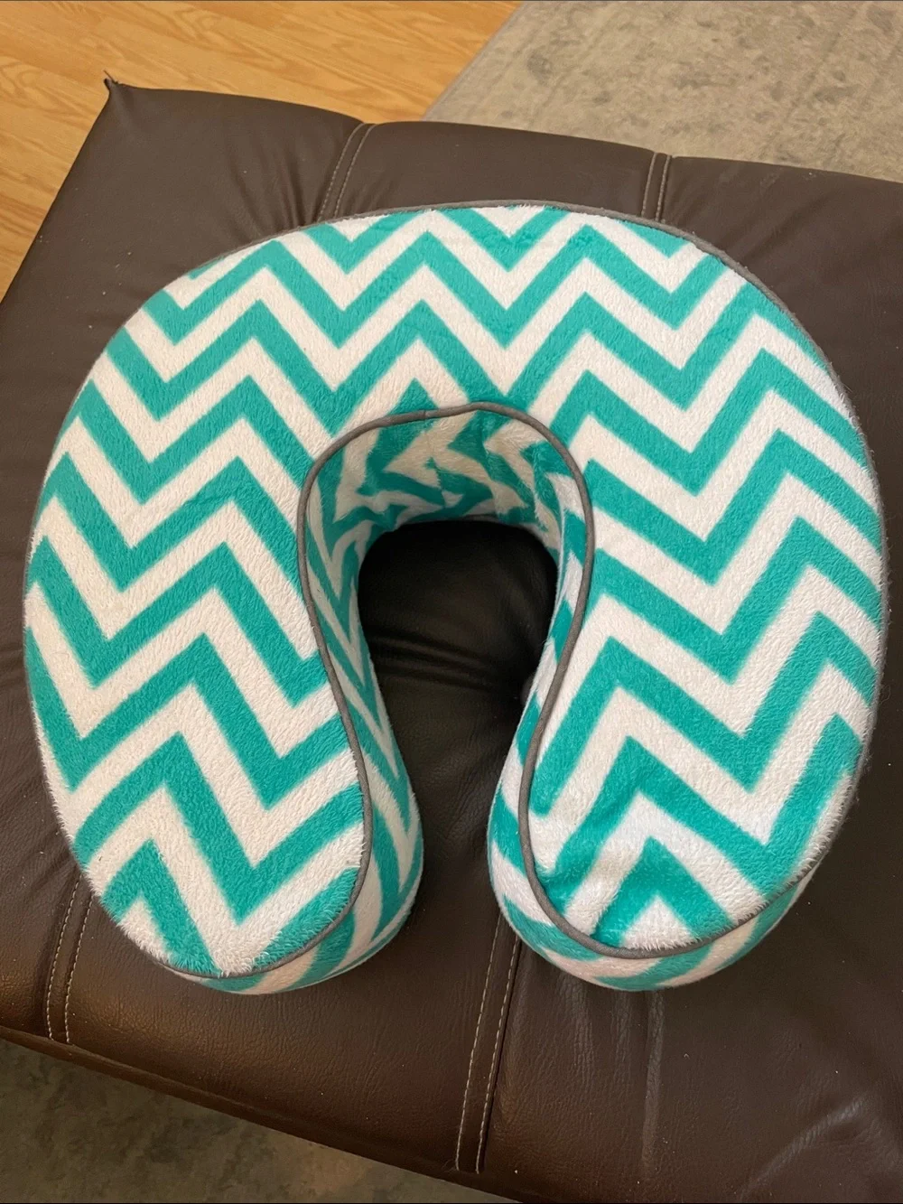 N/A plush chevron