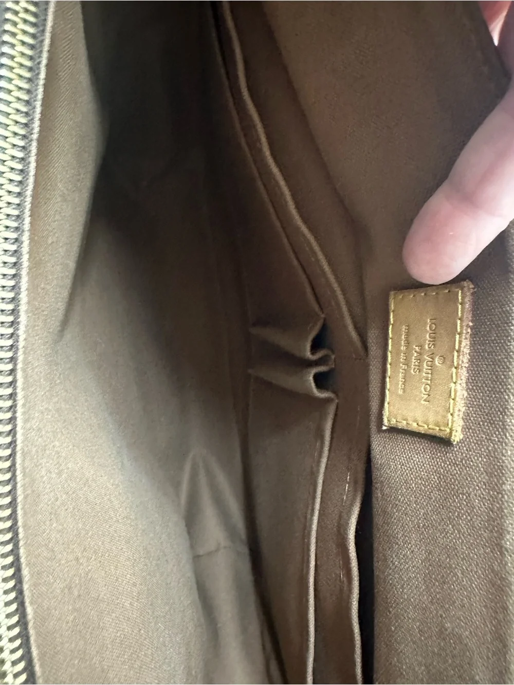 Louis Vuitton Brown Monogram Beaubourg Messenger Satchel