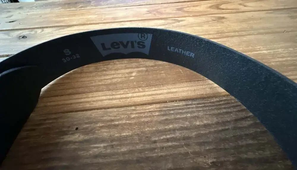 Levis ready 32 rn