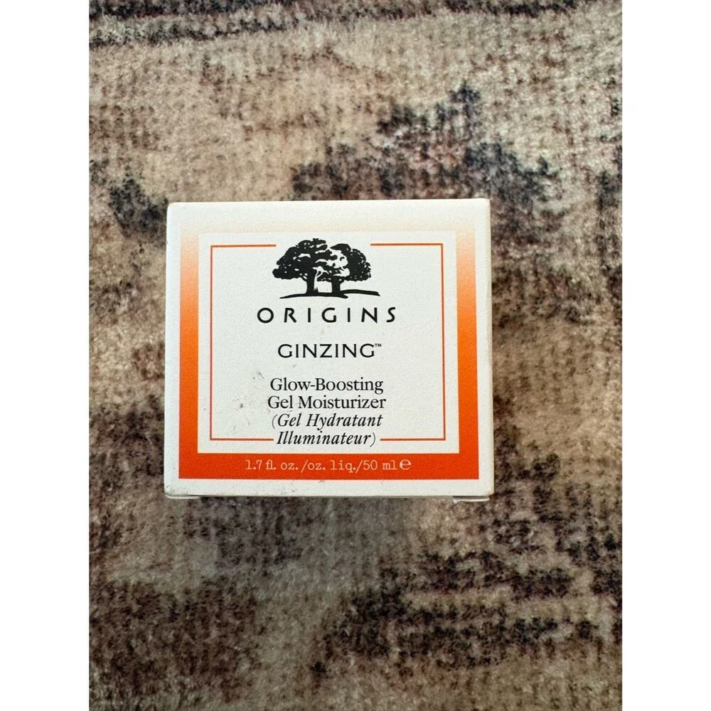 Origins GinZing Glow-Boosting Gel Moisturizer in White and Orange