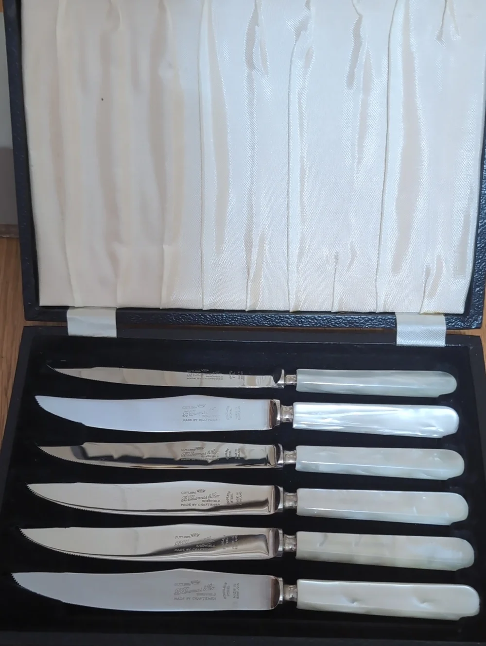 Mother-of-Pearl Handle Steak Knife Set - White
