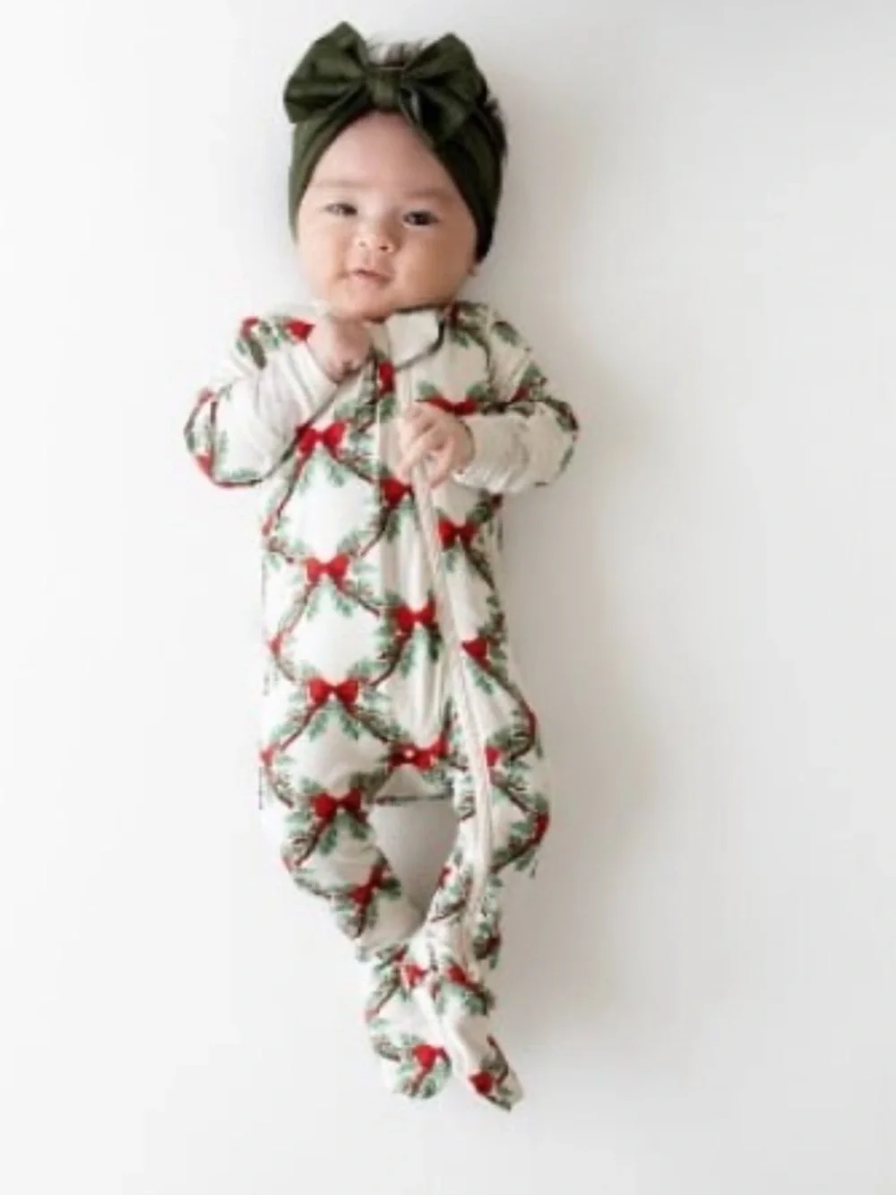 KYTE BABY Holiday Bow White Footed One-Piece with Red Bow & Green Pine Print