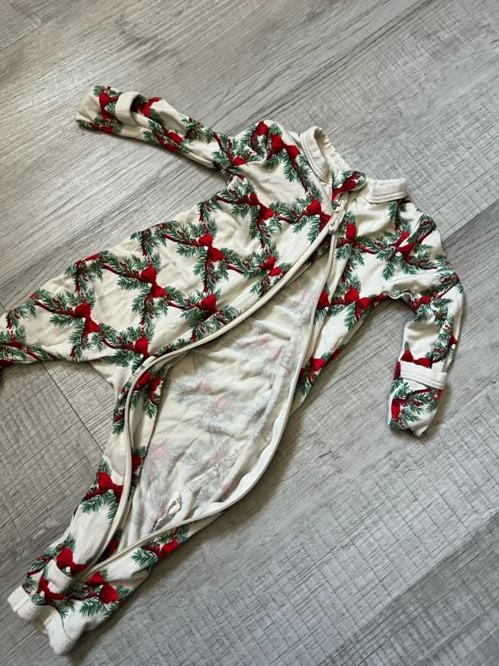 KYTE BABY Holiday Bow White Footed One-Piece with Red Bow & Green Pine Print