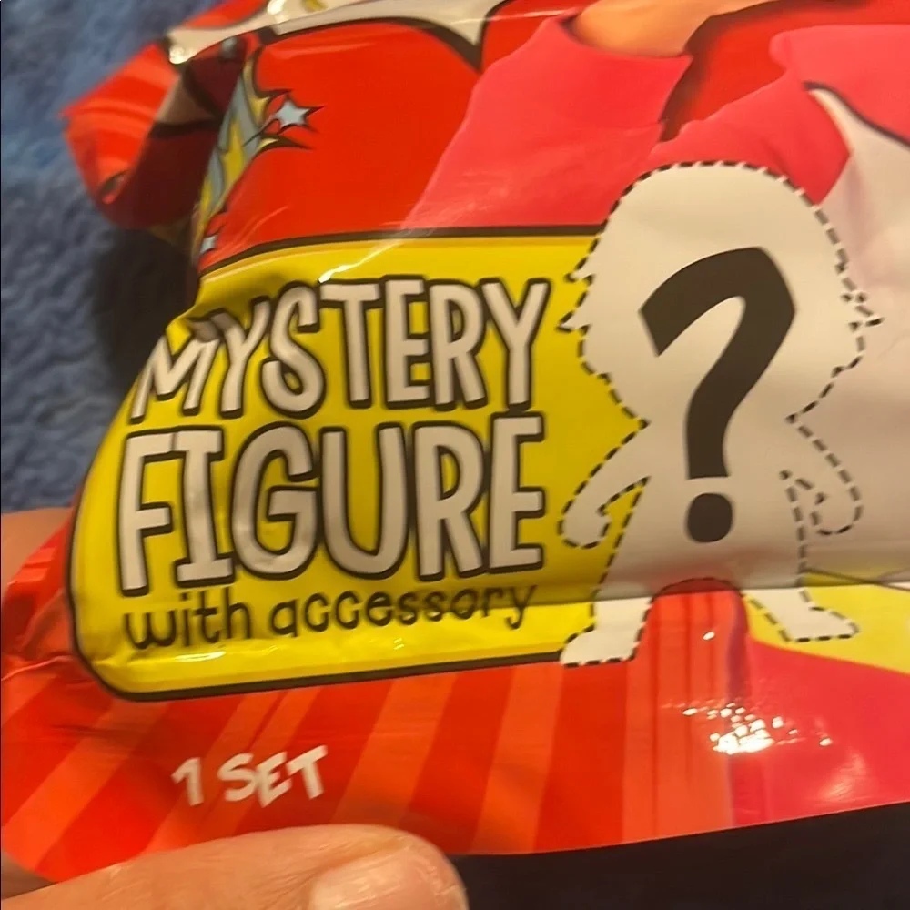 Mystery Figure Pack - Red