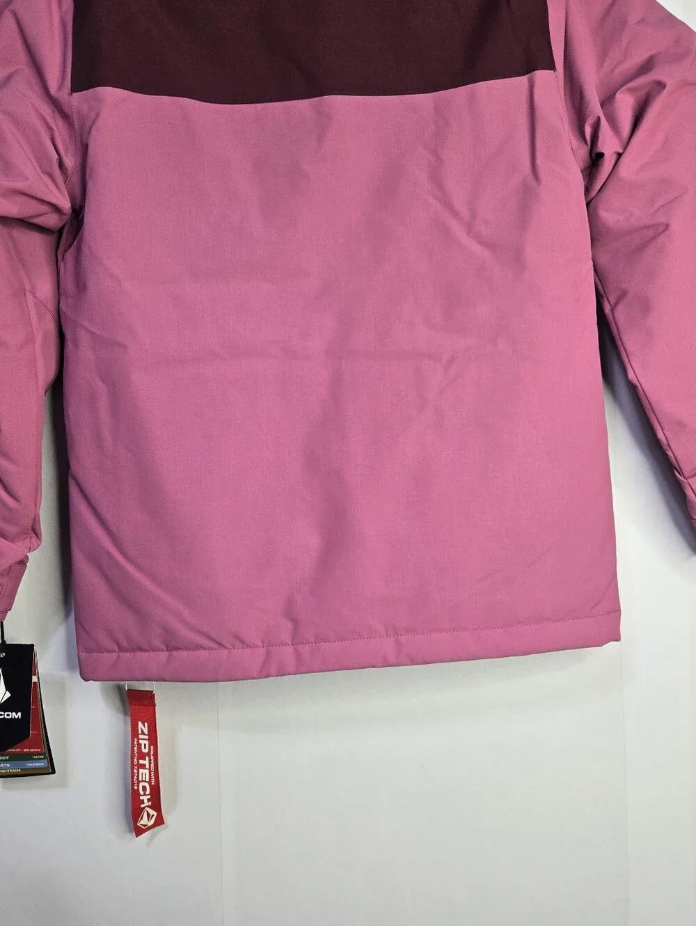 Volcom Size S Pink Relaxed Fit Hooded Performance Jacket, Water Resistant NWT