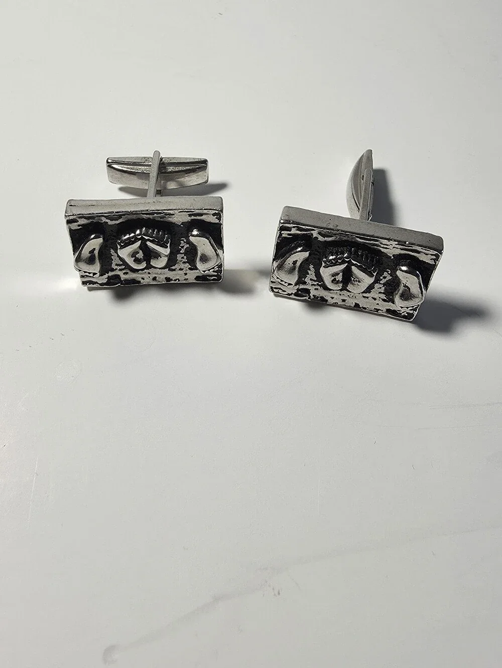 N/A classic silver