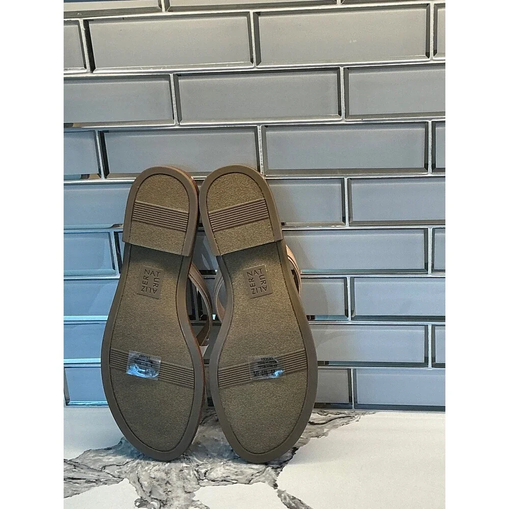 Naturalizer Liliana Creme Brulee Tan‎ Thong Sandals Womens 9.5 M H6358S4251 NEW