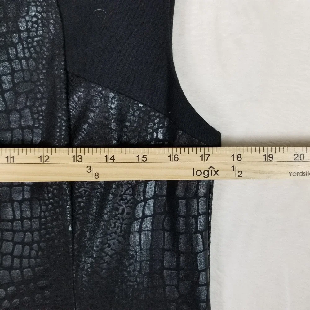 Chico's Jackie Dress Women 1 Black Embossed Crocodile Ponte Sheath Sleeveless