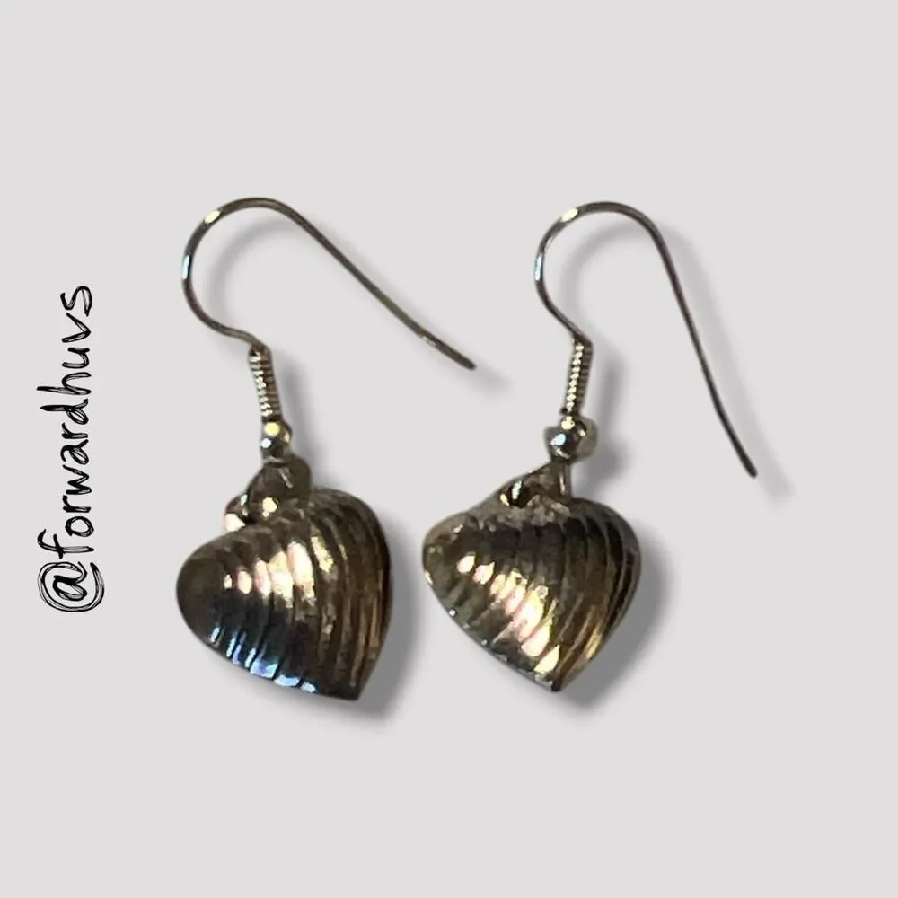 Clam Seashell Dangle Earrings