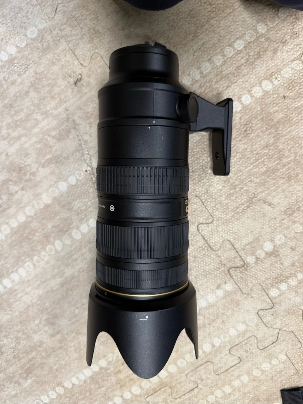 Nikon Black 70-200mm f/2.8G ED Telephoto Zoom Lens