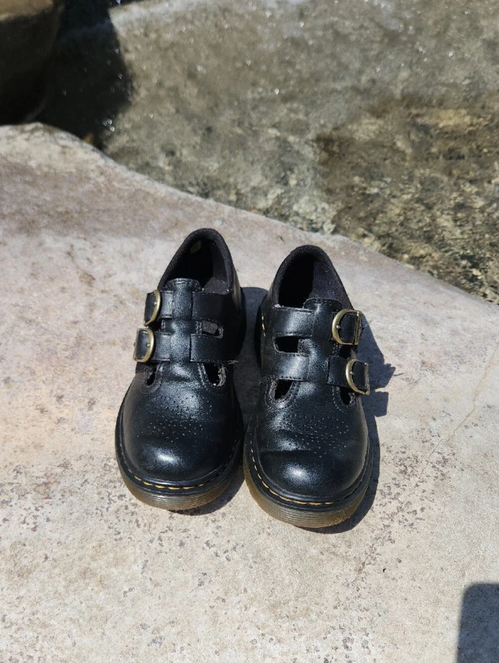 Kids Dr. Martens Black Double-Buckle Velcro Leather Shoes