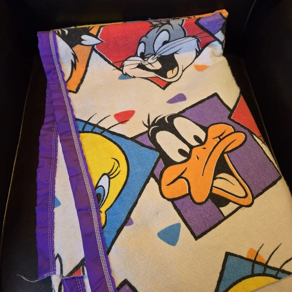 Vintage Looney Tunes 1994 Toddler‎ Throw Blanket Bedspread 44x59