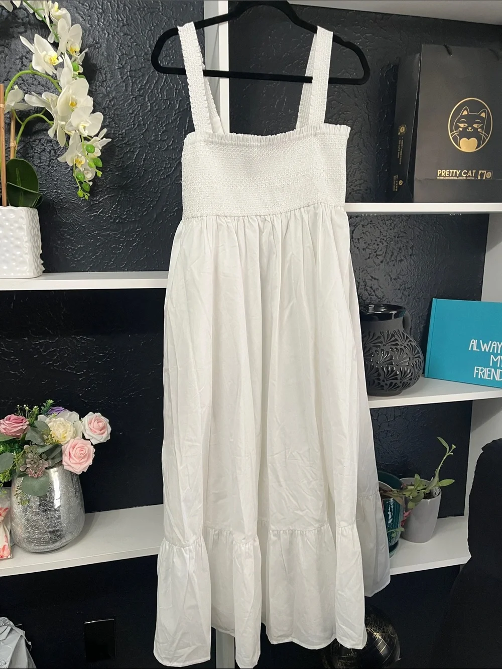 Abercrombie & Fitch lightweight white