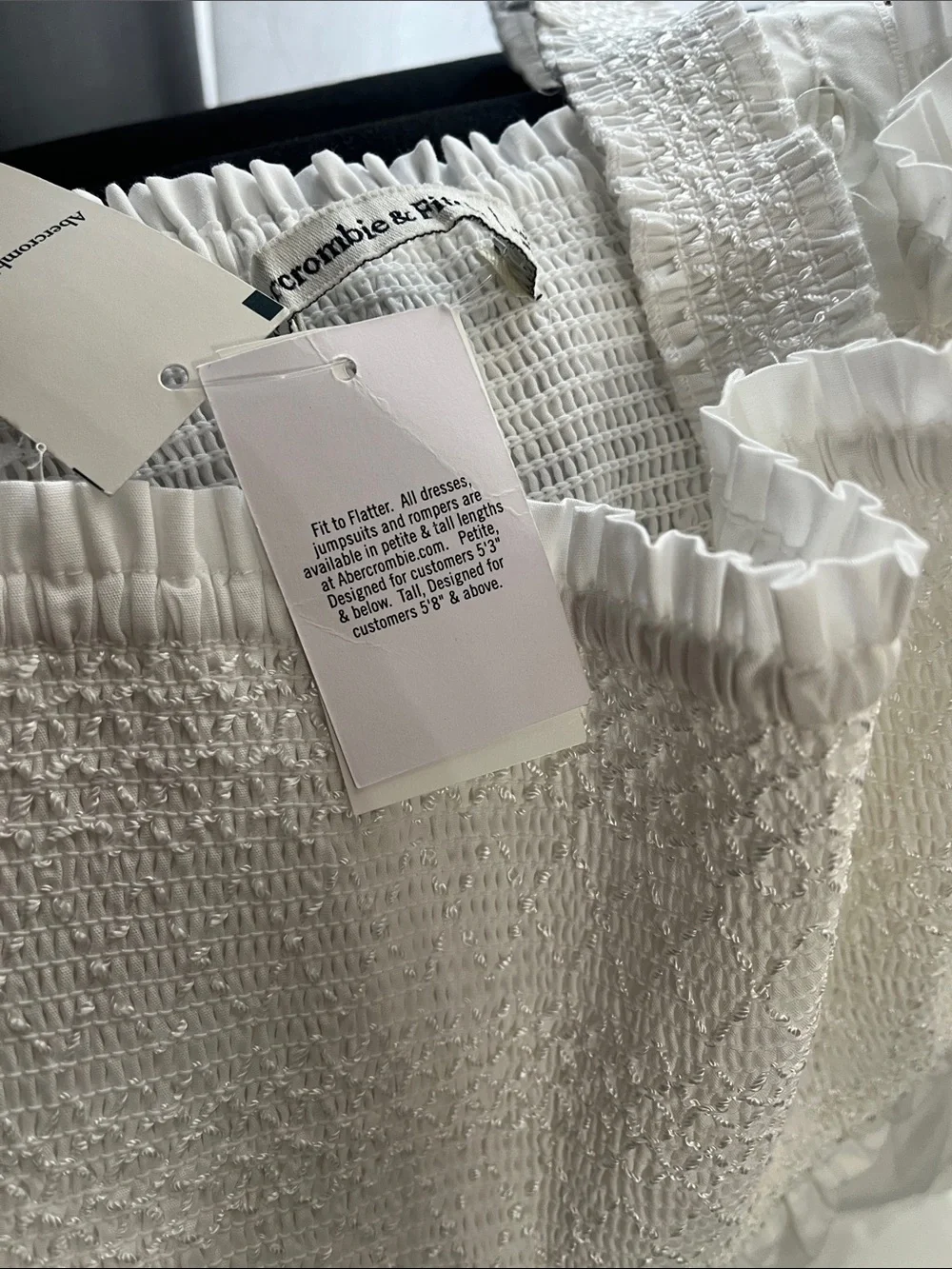 Abercrombie & Fitch lightweight white