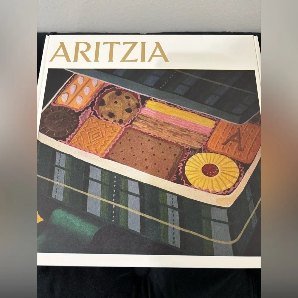 Aritzia box gift