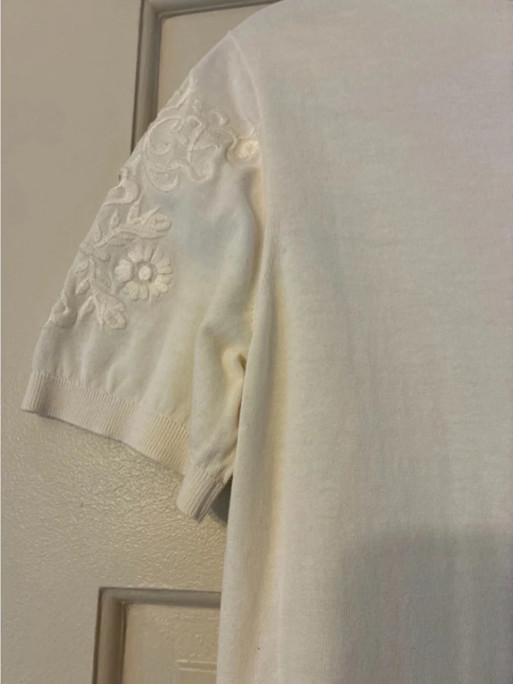Tory Burch Cream Embroidered Short Sleeve Knit Sweater Top - Size S/P