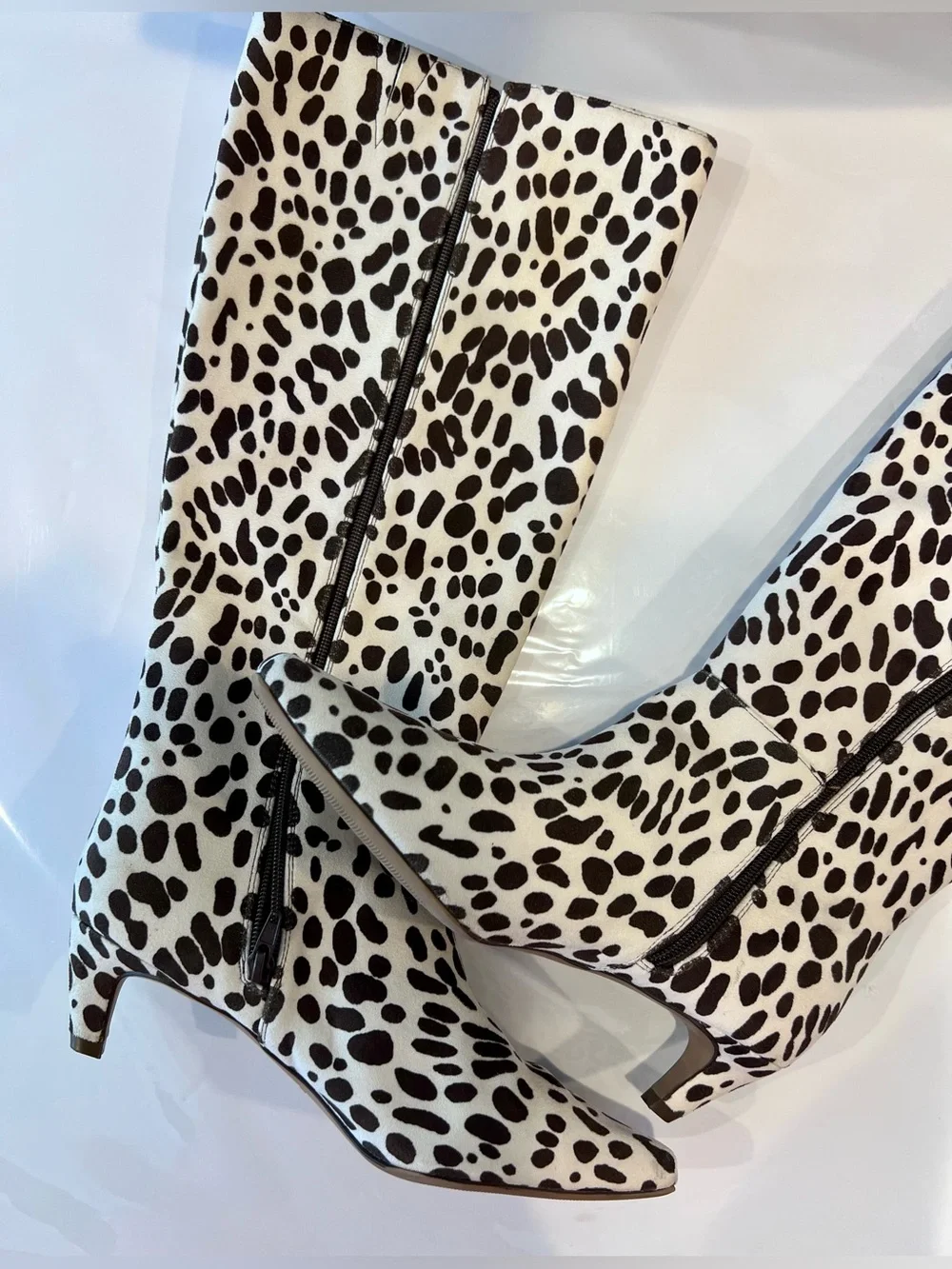 Scoop Dalmatian/Cow Ptint Women's Knee-High Kitten Heel Boots - White/Brown