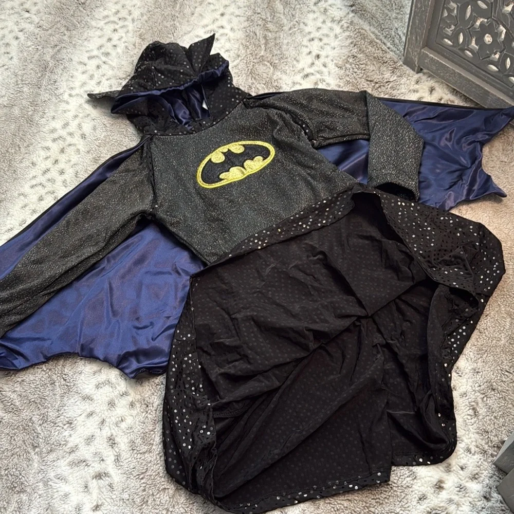 Batman black gold