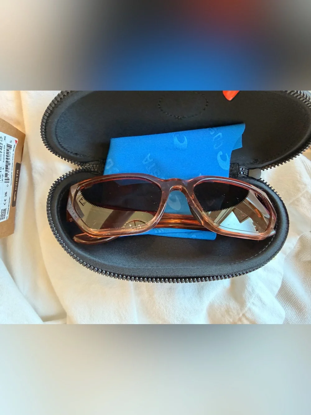 Costa including case