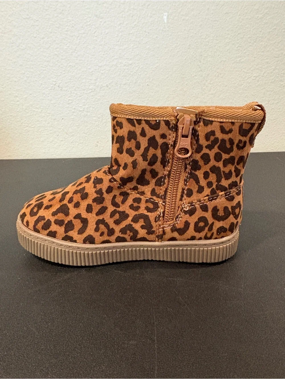 Cat and Jack Girls Arlo Zipper Shearling Boots Leopard Brown Toddler Sz 11 NWT