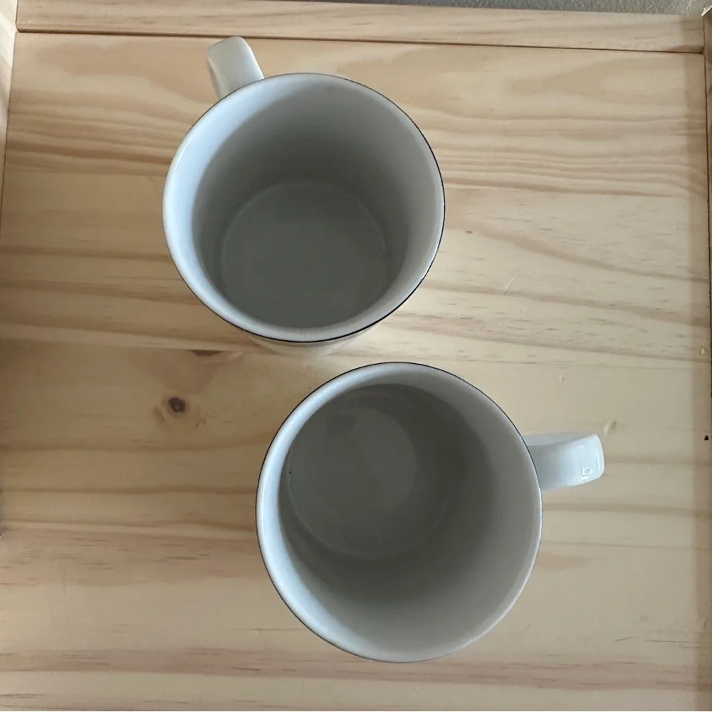 Pier 1 set collectible