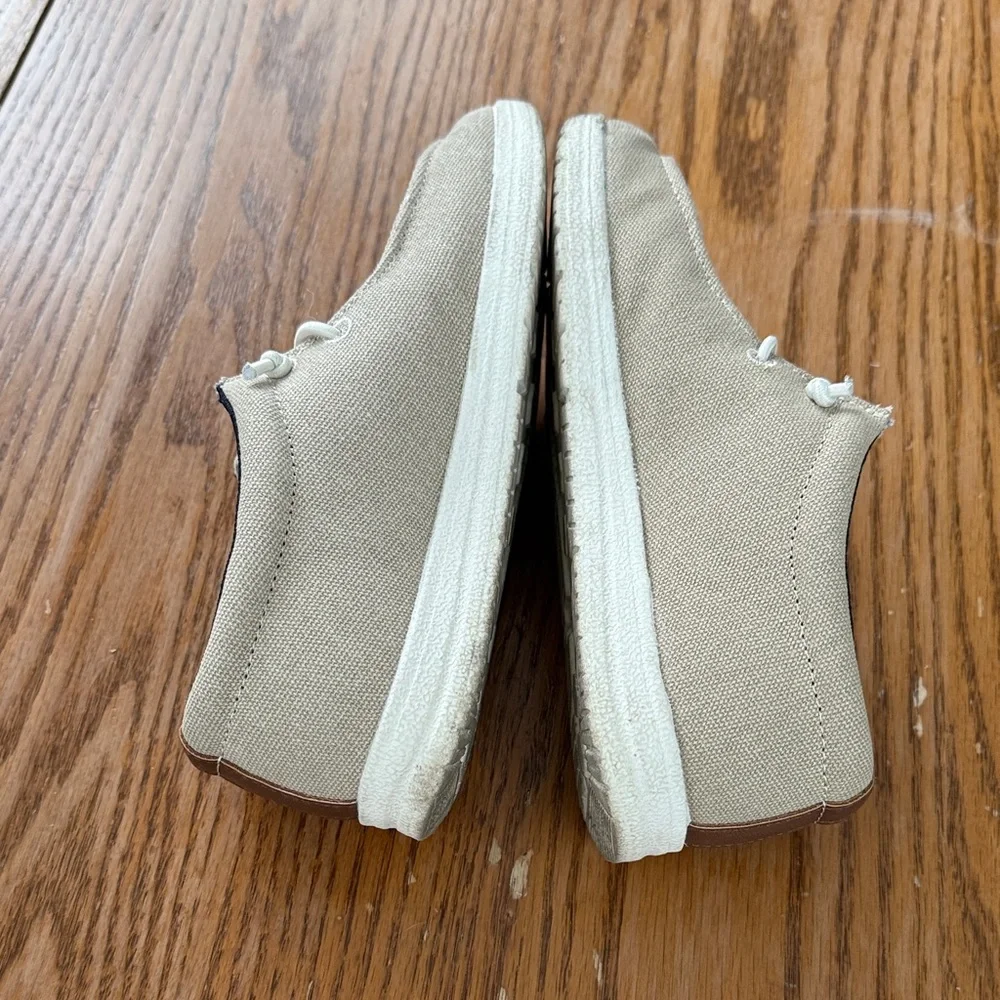 Old Navy classic beige