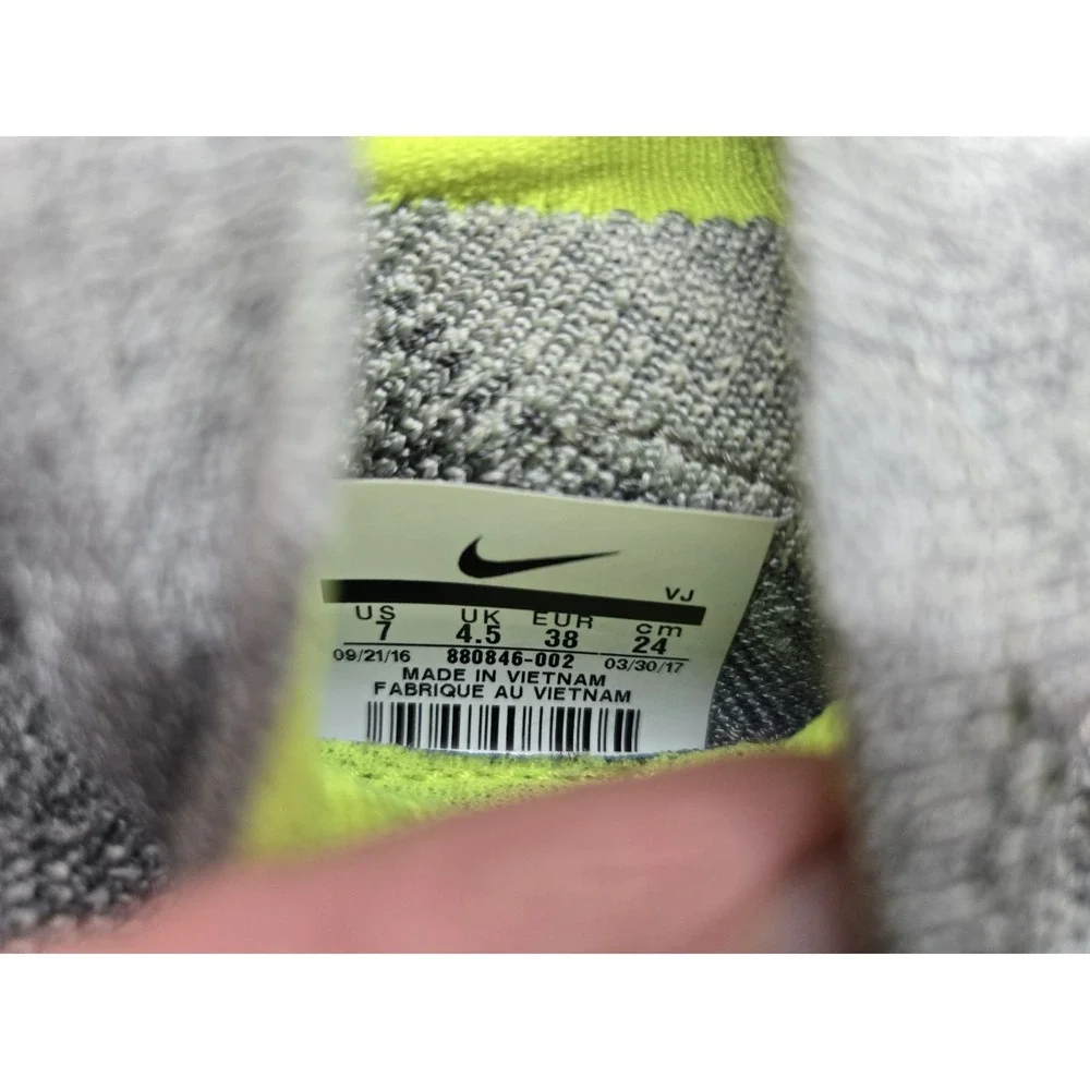 Nike Free RN Motion Flyknit 2017 Wolf Grey Volt 880846-002 Women's Sz 7