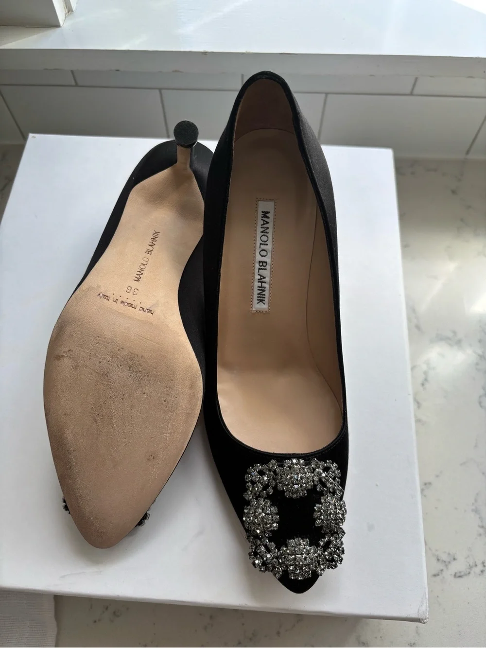 Manolo Blahnik manolo pointed classic