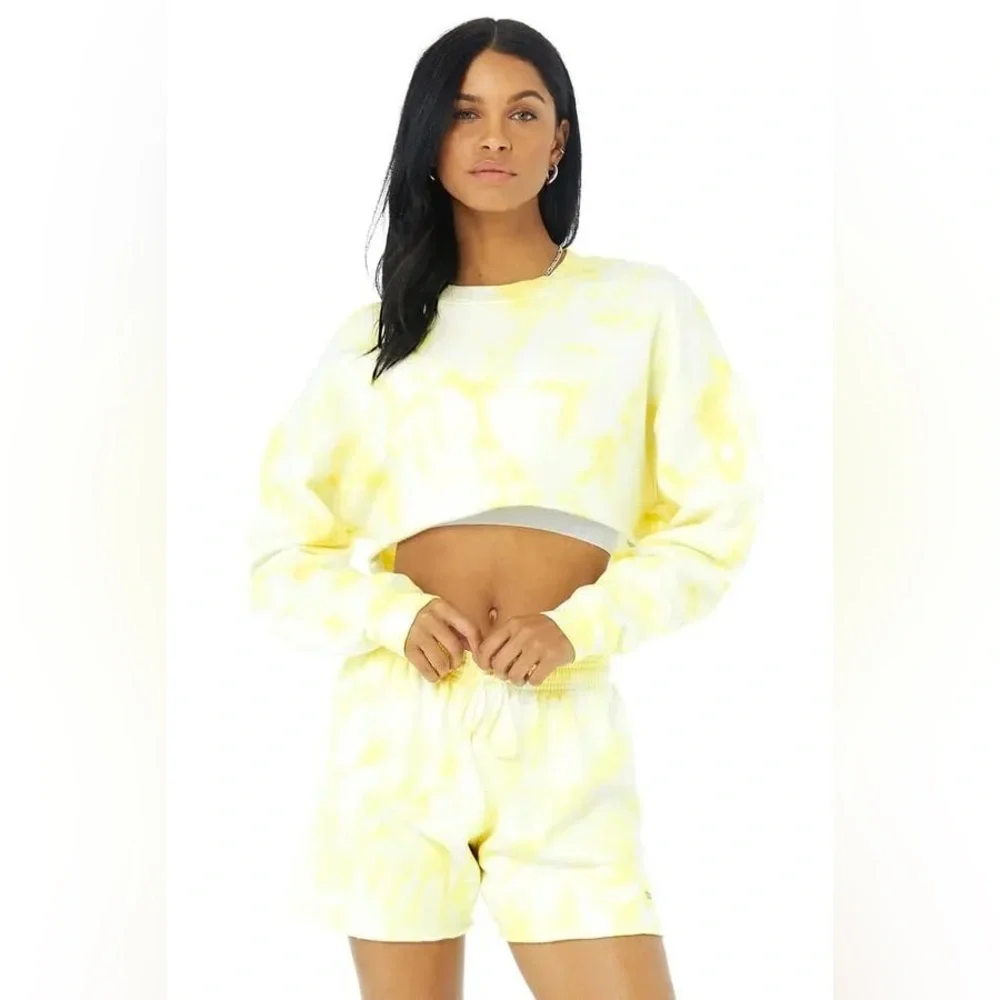 ALO Yoga Tie-Dye Extreme Crop Crewneck in Buttercup  White