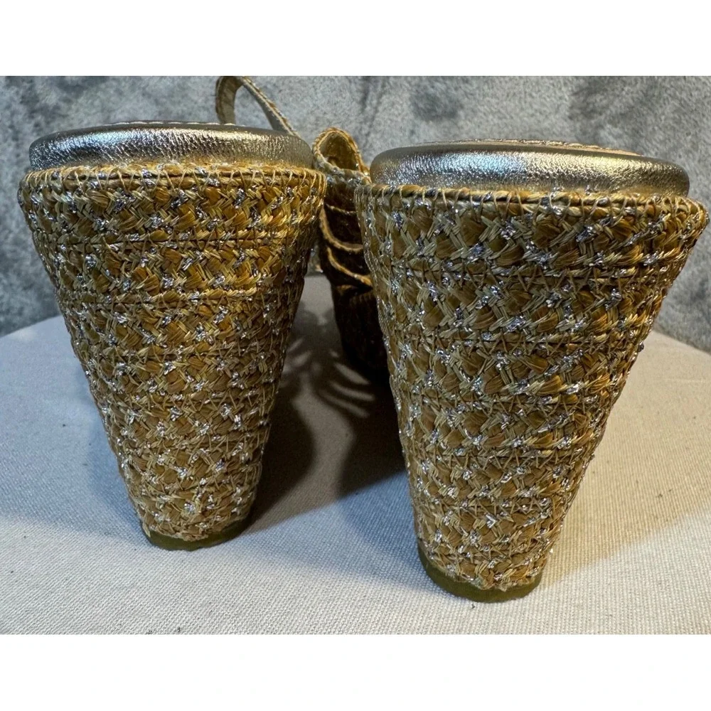 Eric Javits Women 10 M Edy Gold thread Wedge strappy Sandals Slip-On Open Toe