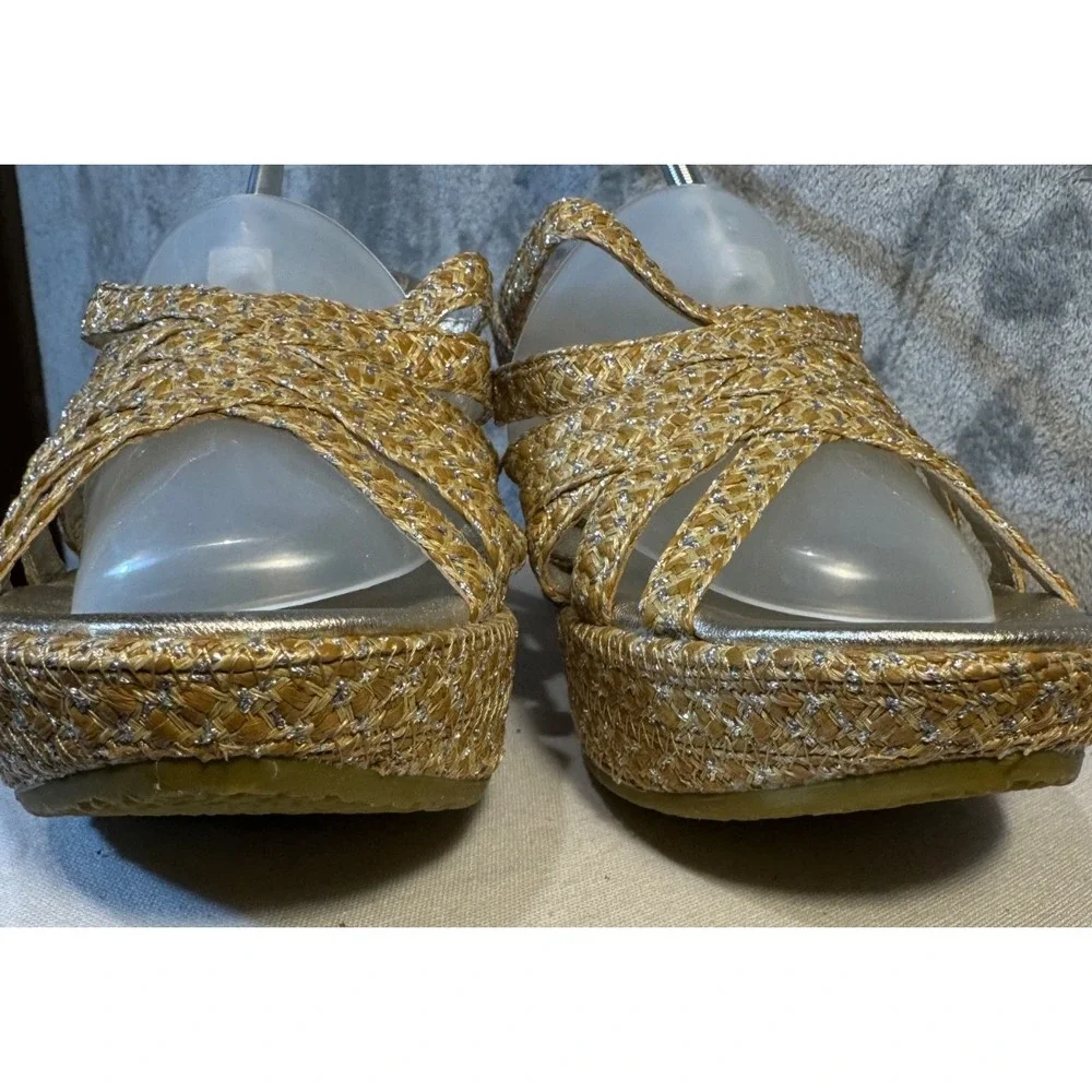 Eric Javits Women 10 M Edy Gold thread Wedge strappy Sandals Slip-On Open Toe