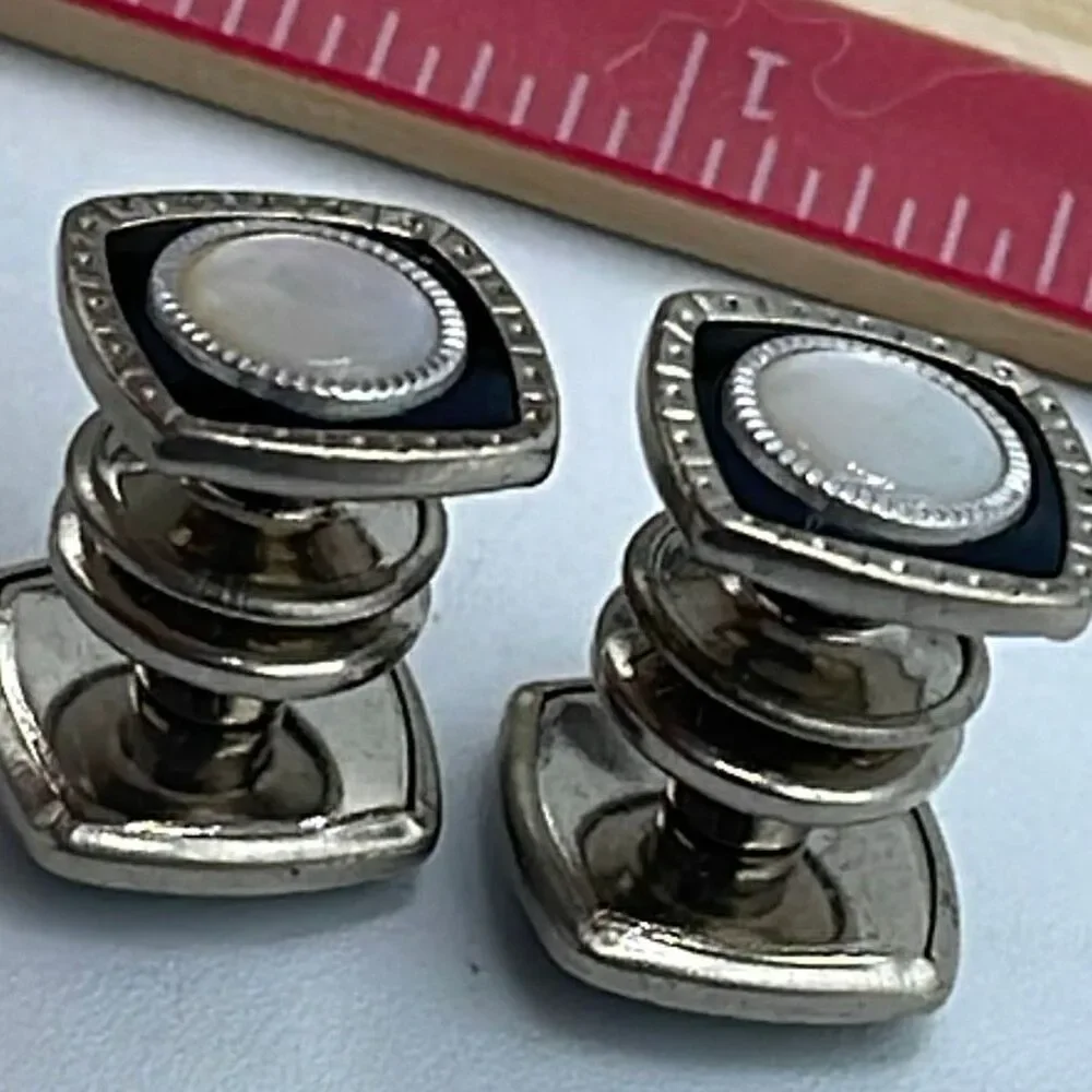 Vintage Snap-Clip mother of pearl cufflinks.