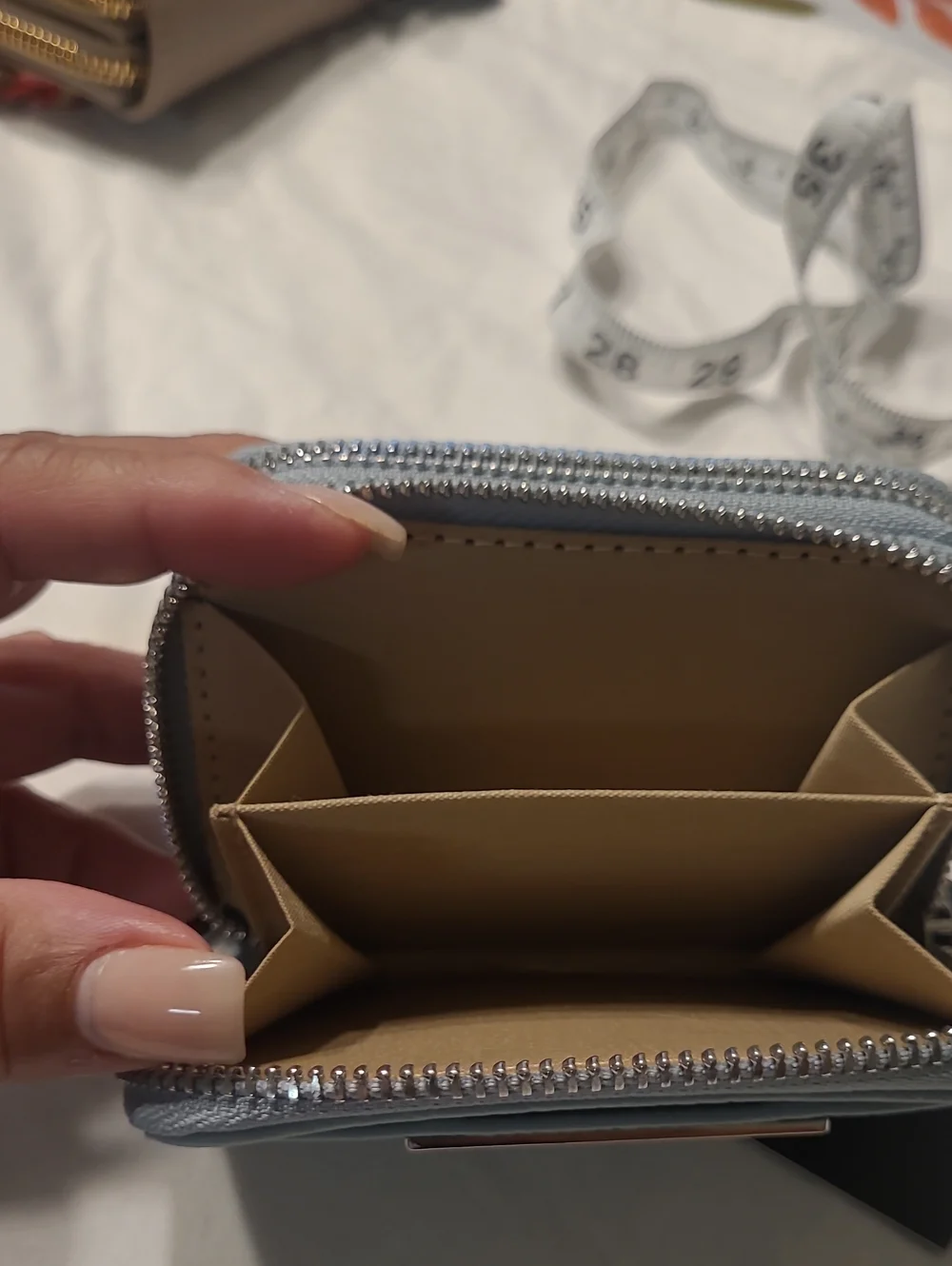 Tahari Sky Blue Pebbled Leather Zip Card Holder with T-Logo