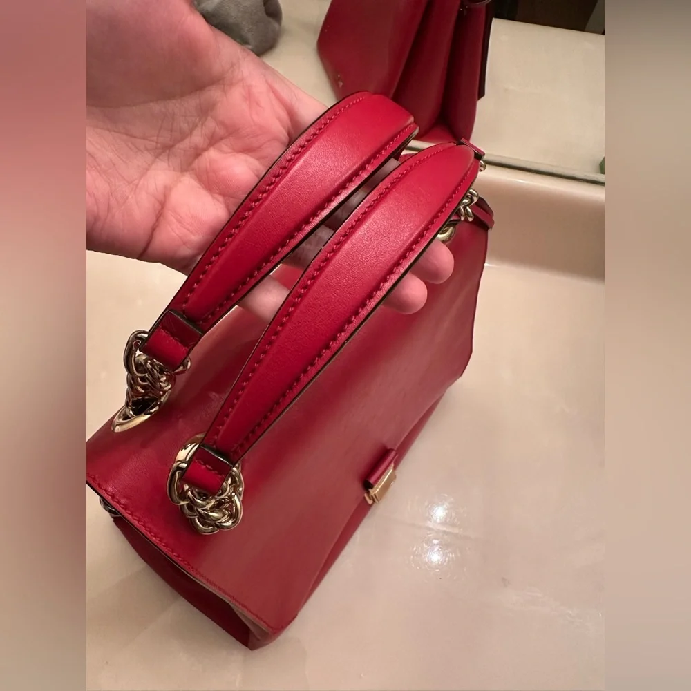 Miu Miu make 	•	features 10