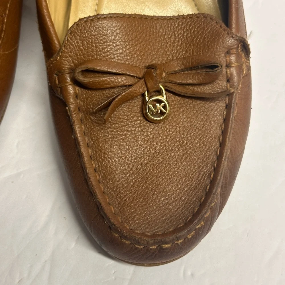 Michael Kors chic tan