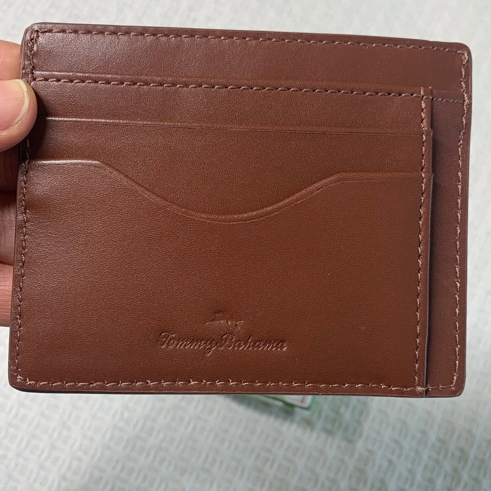 Tommy Bahama new box
