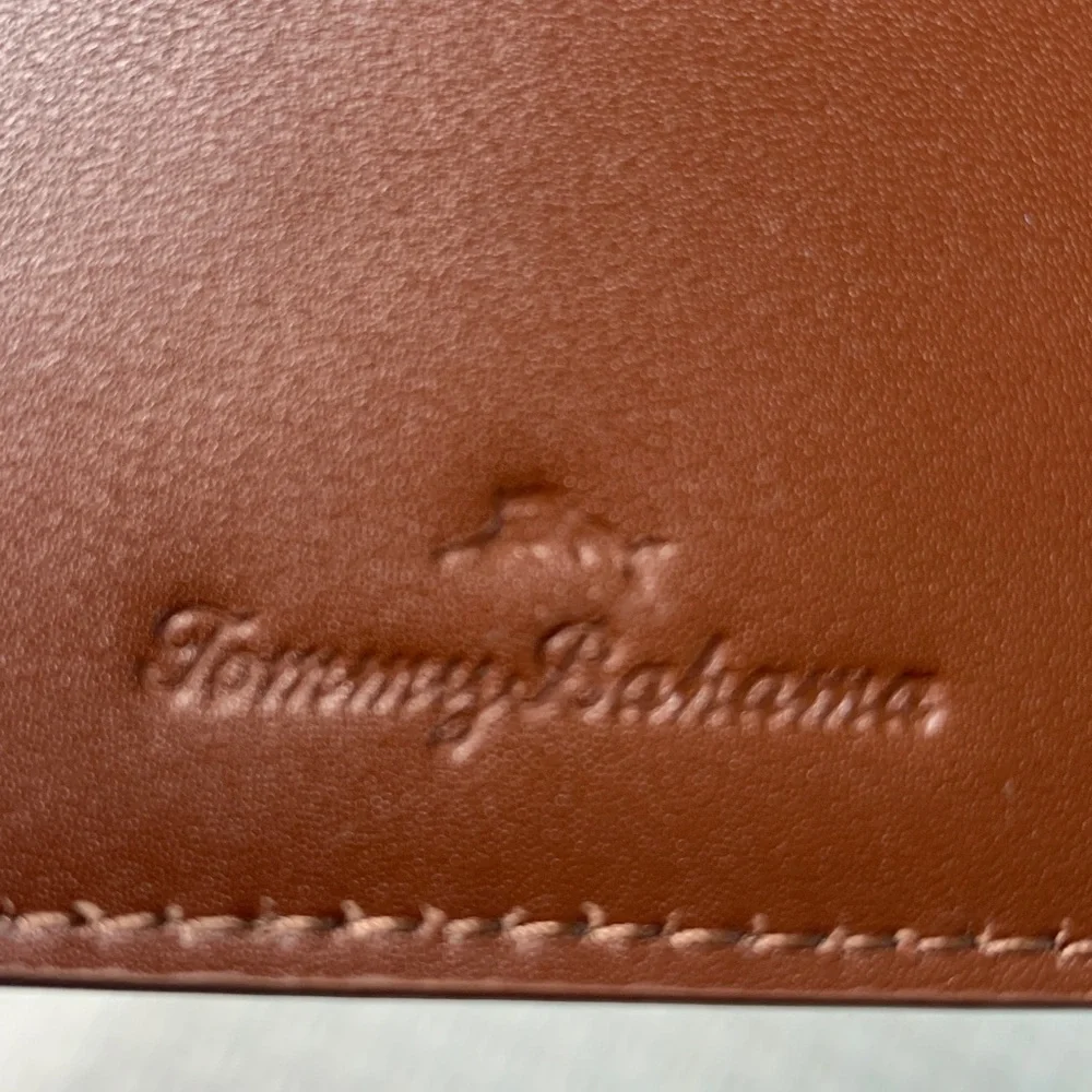 Tommy Bahama new box