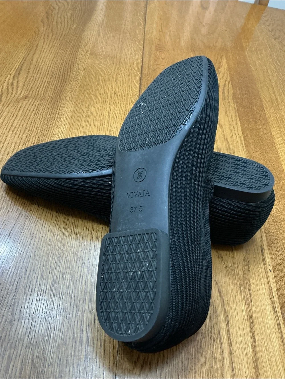 Woman’s Vivaia black Margot Mary Jane. Size 37.5. Like new! Adjustable strap.