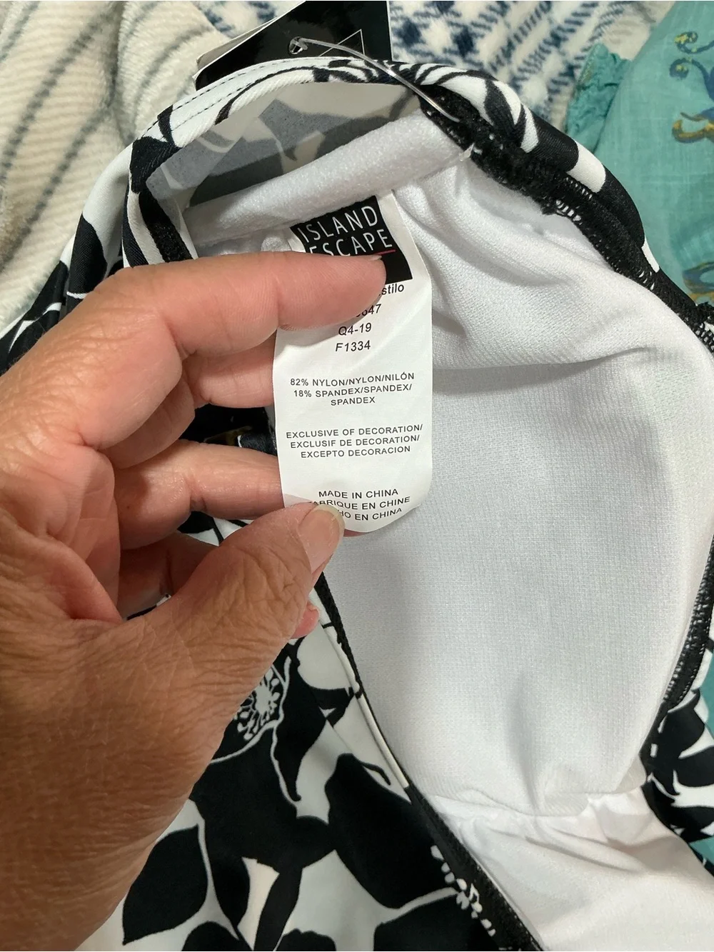 💙 NWT Island Escape Black White Ruffle Tankini Top - 14 (01419)