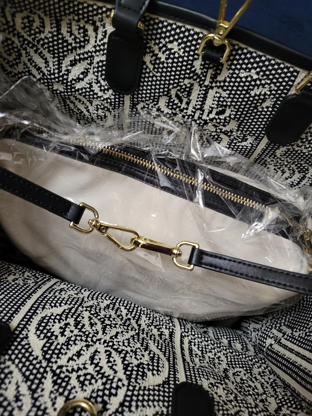 Viola Castellani Black/Cream Woven Tote Bag