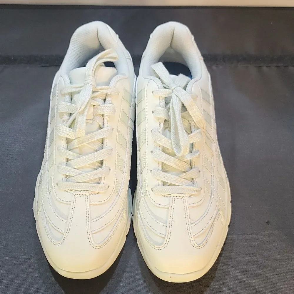 BRAND NEW K-SWISS LACE UP CLOSURE LADIESWH6-1010 SNEAKER