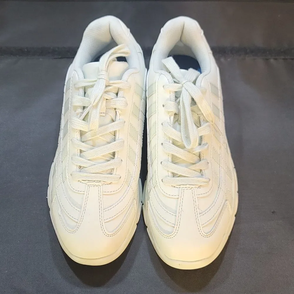 BRAND NEW K-SWISS LACE UP CLOSURE LADIESWH6-1010 SNEAKER